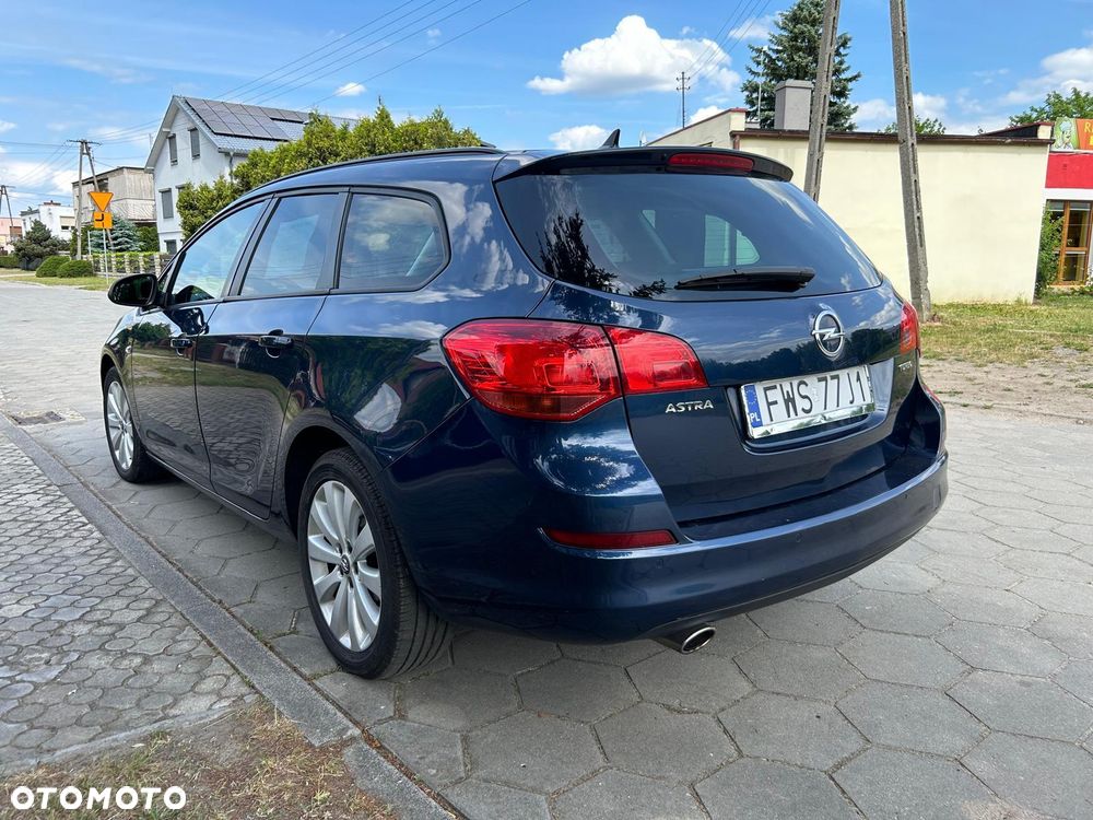 Opel Astra 1.4 Turbo - 4