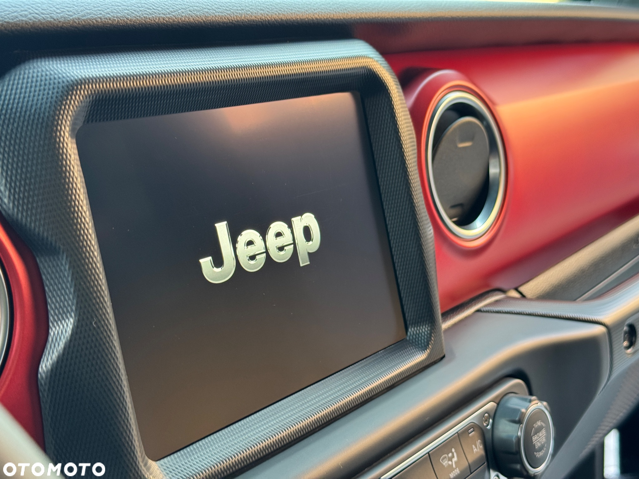 Jeep Wrangler - 25
