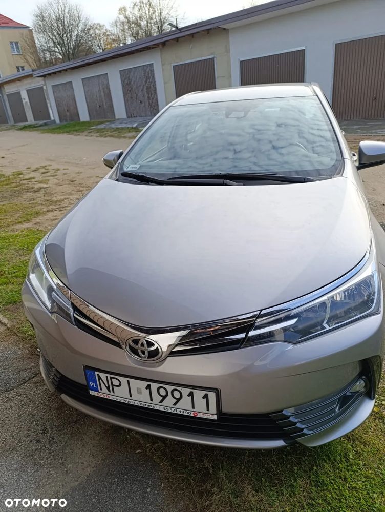 Toyota Corolla 1.6 Classic Plus - 5