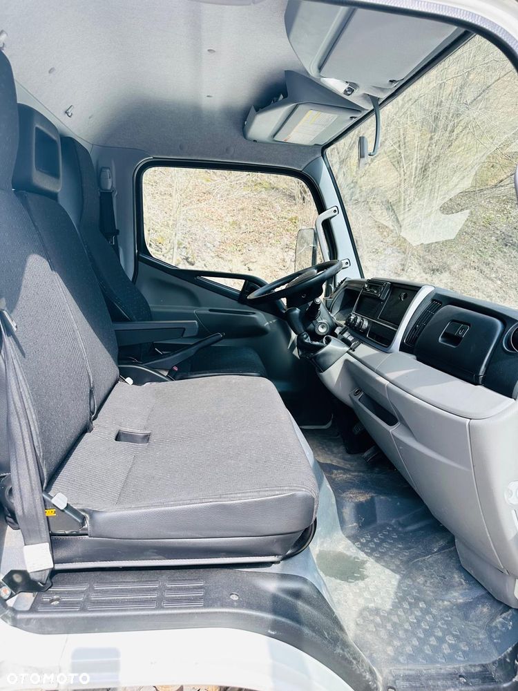 Mitsubishi Fuso - 13