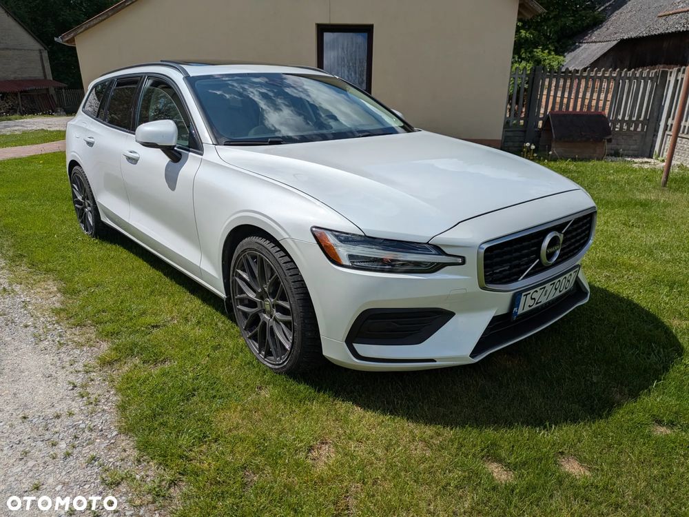Volvo V60 T5 Geartronic Momentum Pro - 1