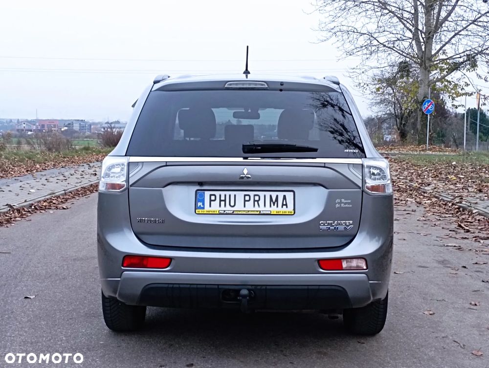 Mitsubishi Outlander - 17