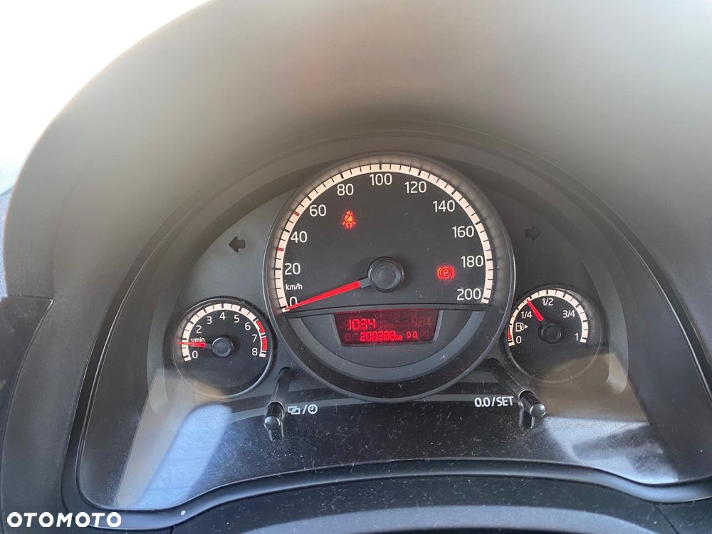 Volkswagen up! - 12