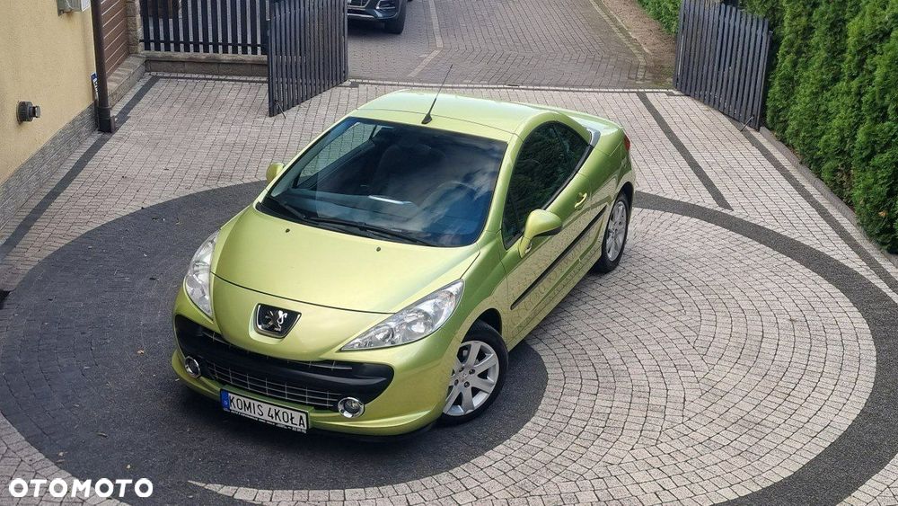 Peugeot 207 CC - 16