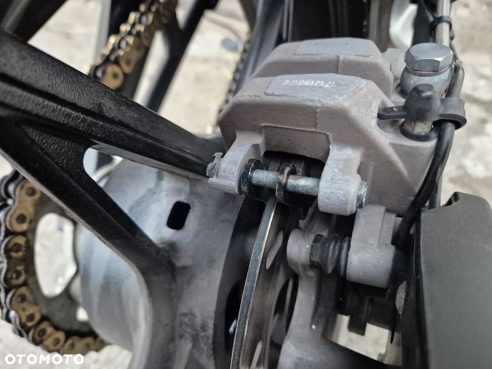 CFMoto 300NK - 19