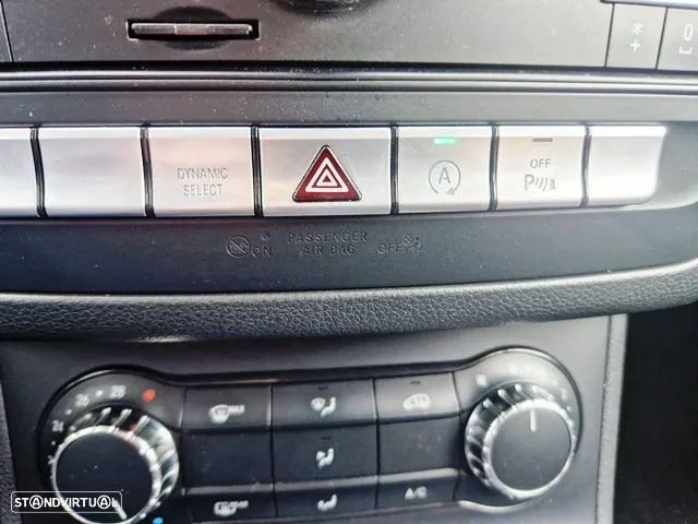 Mercedes-Benz B 180 d Urban - 25