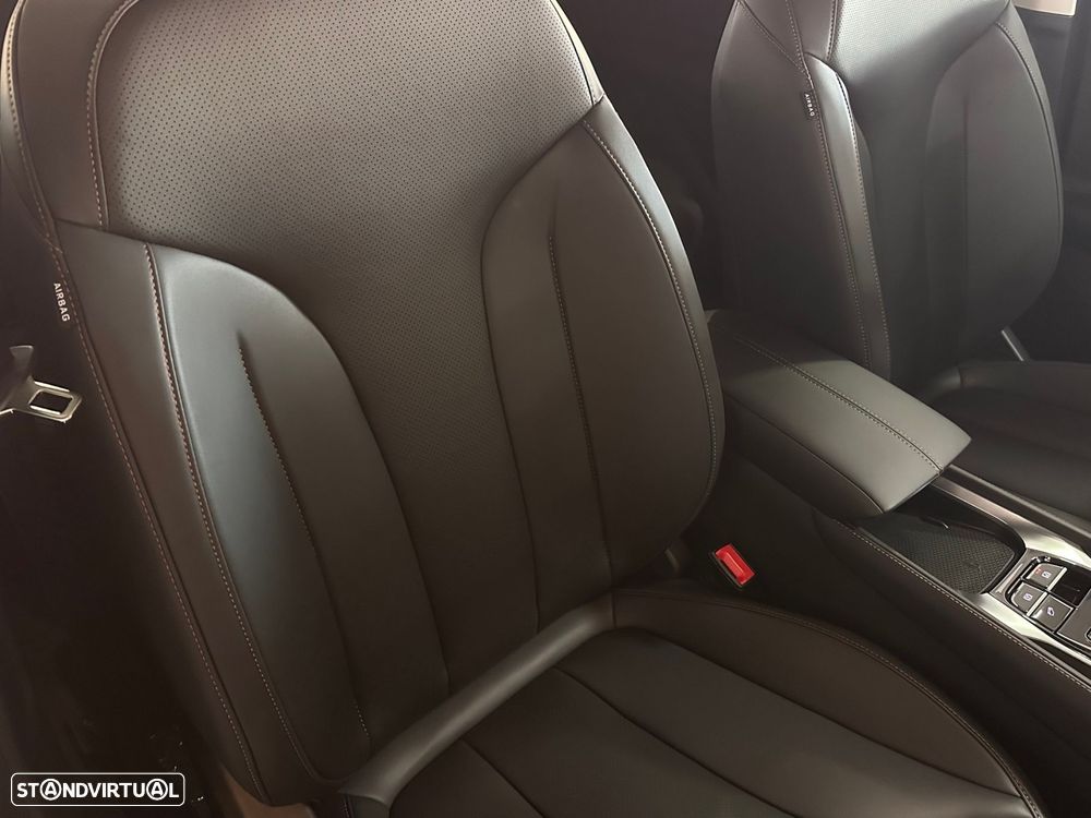 MG HS 1.5 Plug-in Hybrid Luxury - 29