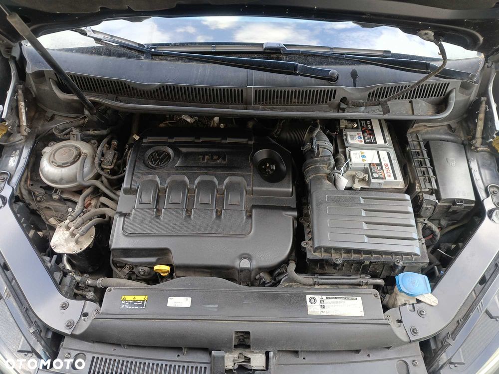 Volkswagen Touran - 7