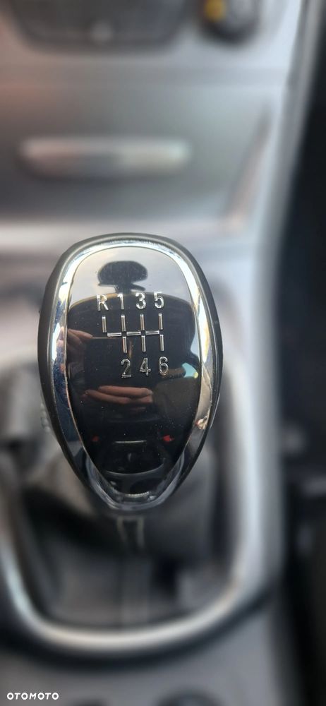 Opel Astra 1.6 D Start/Stop Business - 11