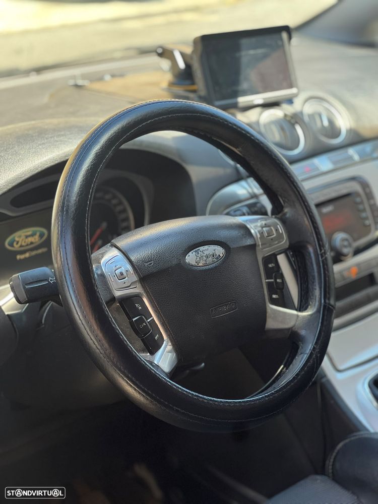 Ford S-Max 1.8 TDCi Titanium 7L - 4