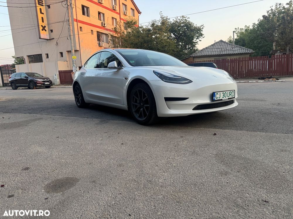 Tesla Model 3 Standard - 3