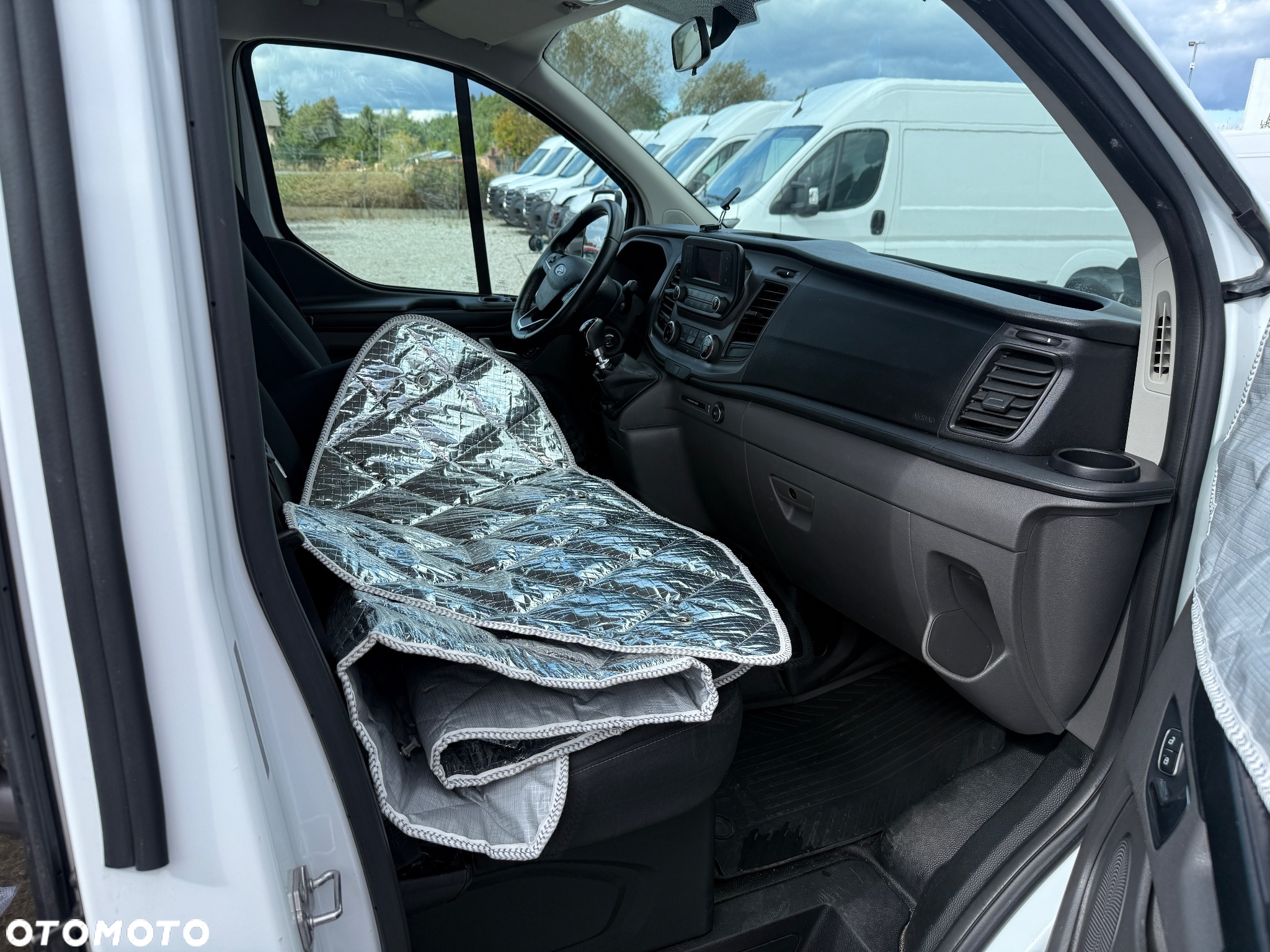 Ford Transit Custom 310 L2H1 Limited - 29