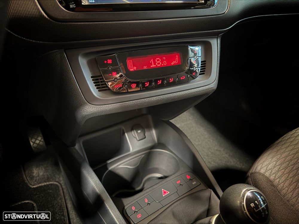 SEAT Ibiza SC 1.6 TDi Sport DPF - 13