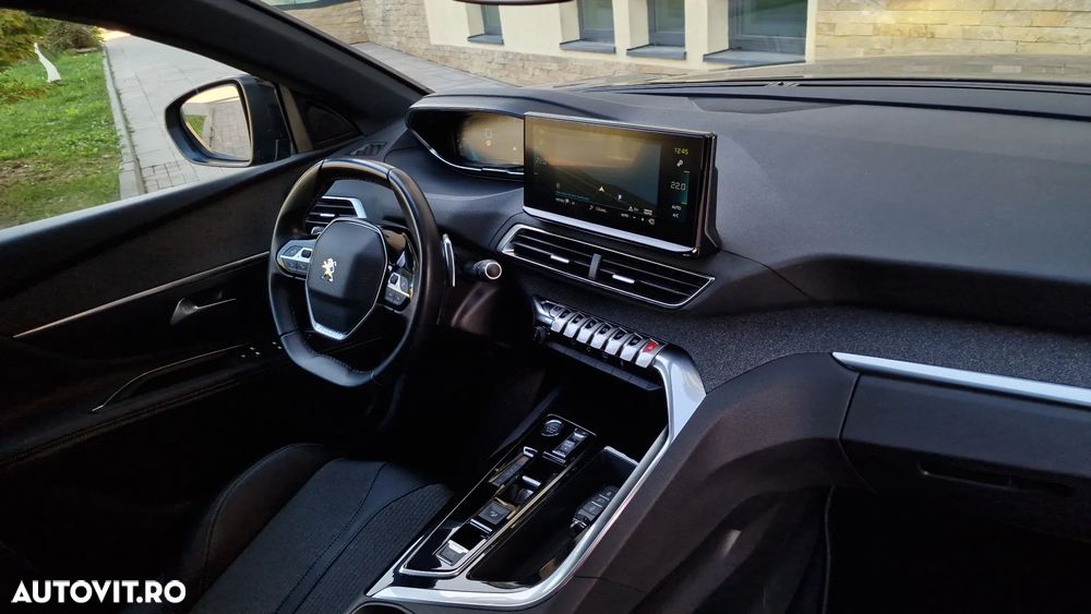 Peugeot 3008 PHEV 300 EAT8 4X4 Allure Pack - 23