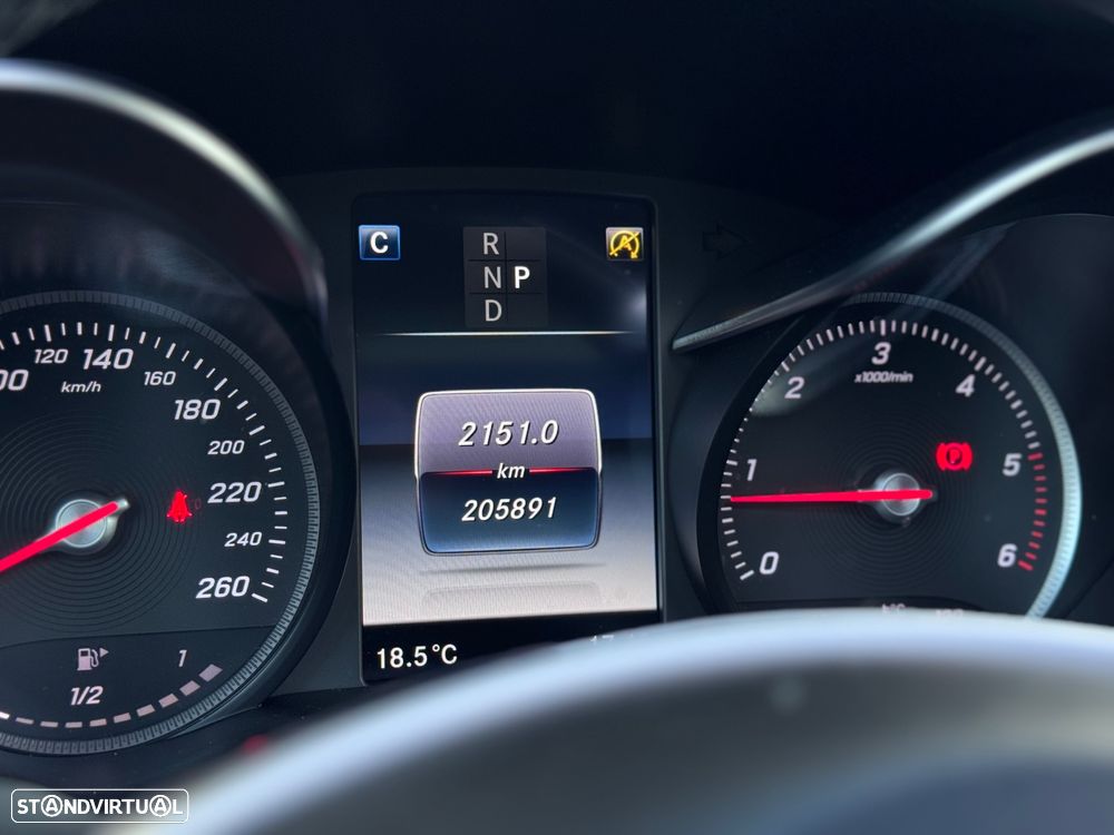 Mercedes-Benz GLC 250 d 4Matic 9G-TRONIC AMG Line - 15