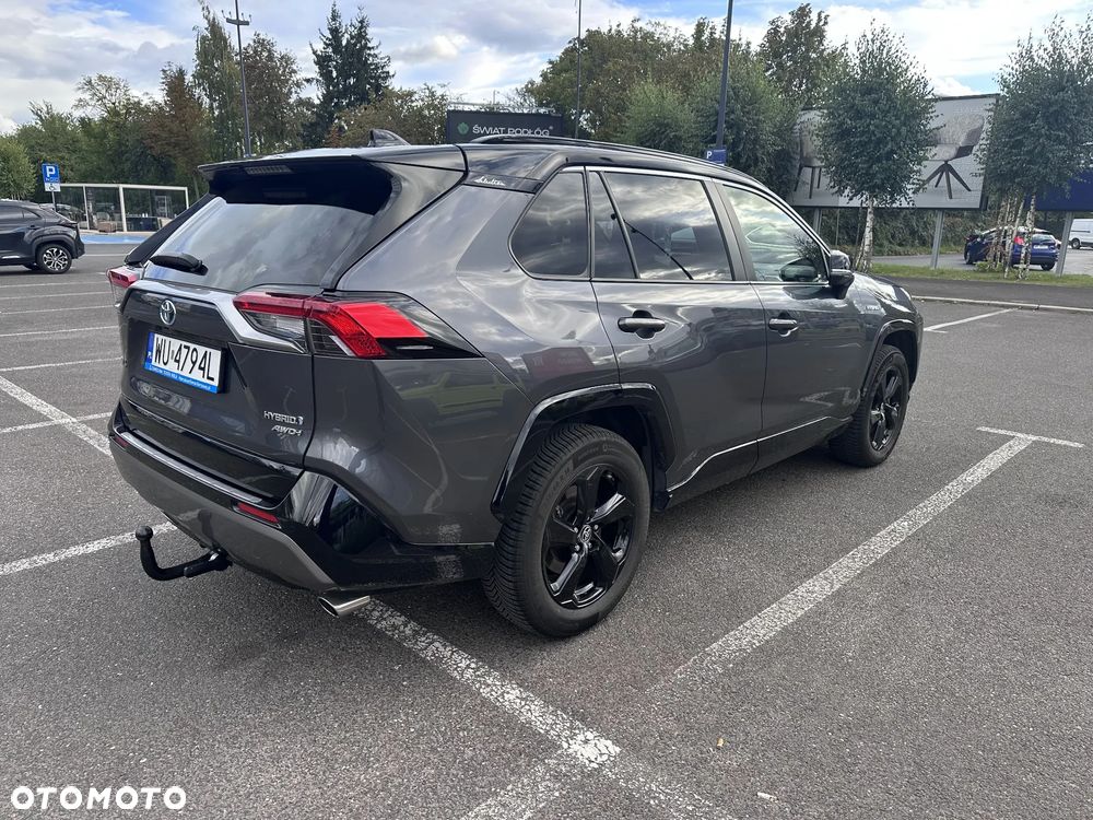 Toyota RAV4 - 5