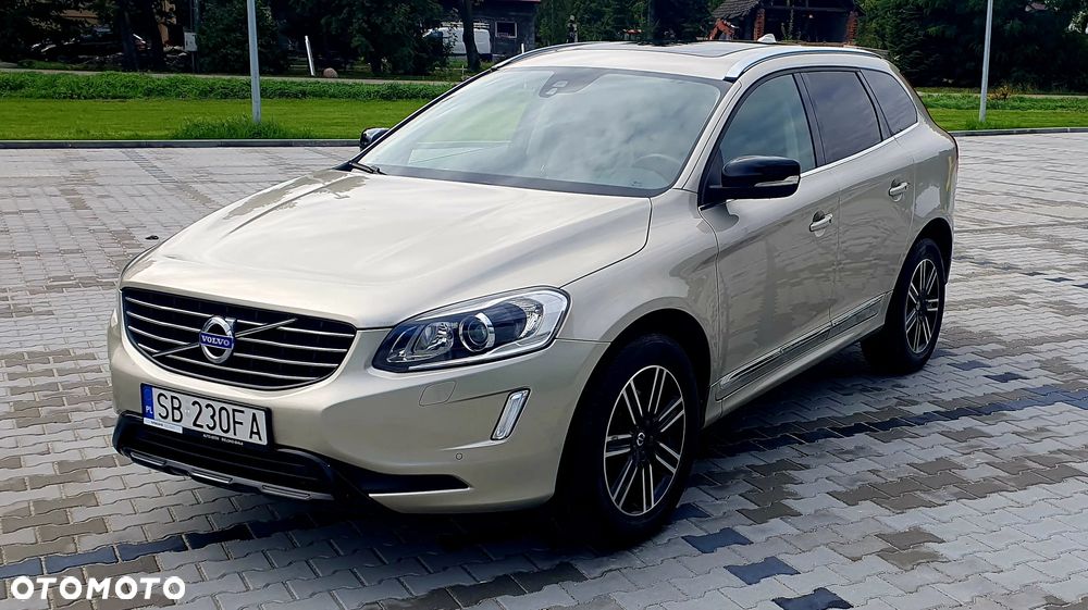 Volvo XC 60 T5 AWD Geartronic Momentum - 1