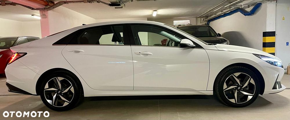 Hyundai Elantra 1.6 Smart CVT - 5