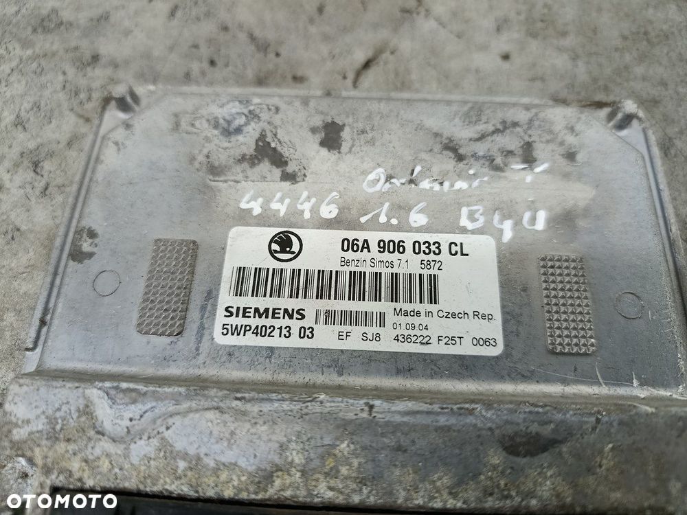 KOMPUTER, STEROWNIK SKODA OCTAVIA II 06A906033CL  5WP4021303 1.6 MPI - 2
