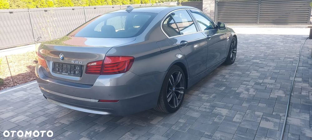 BMW Seria 5 520d - 2