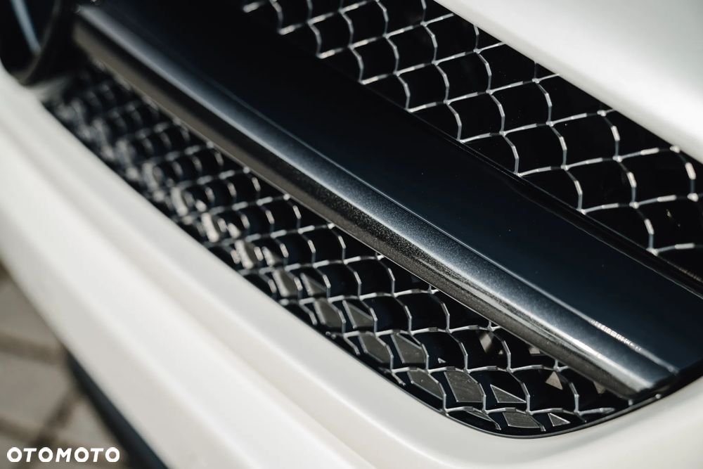 Mercedes-Benz SL - 25