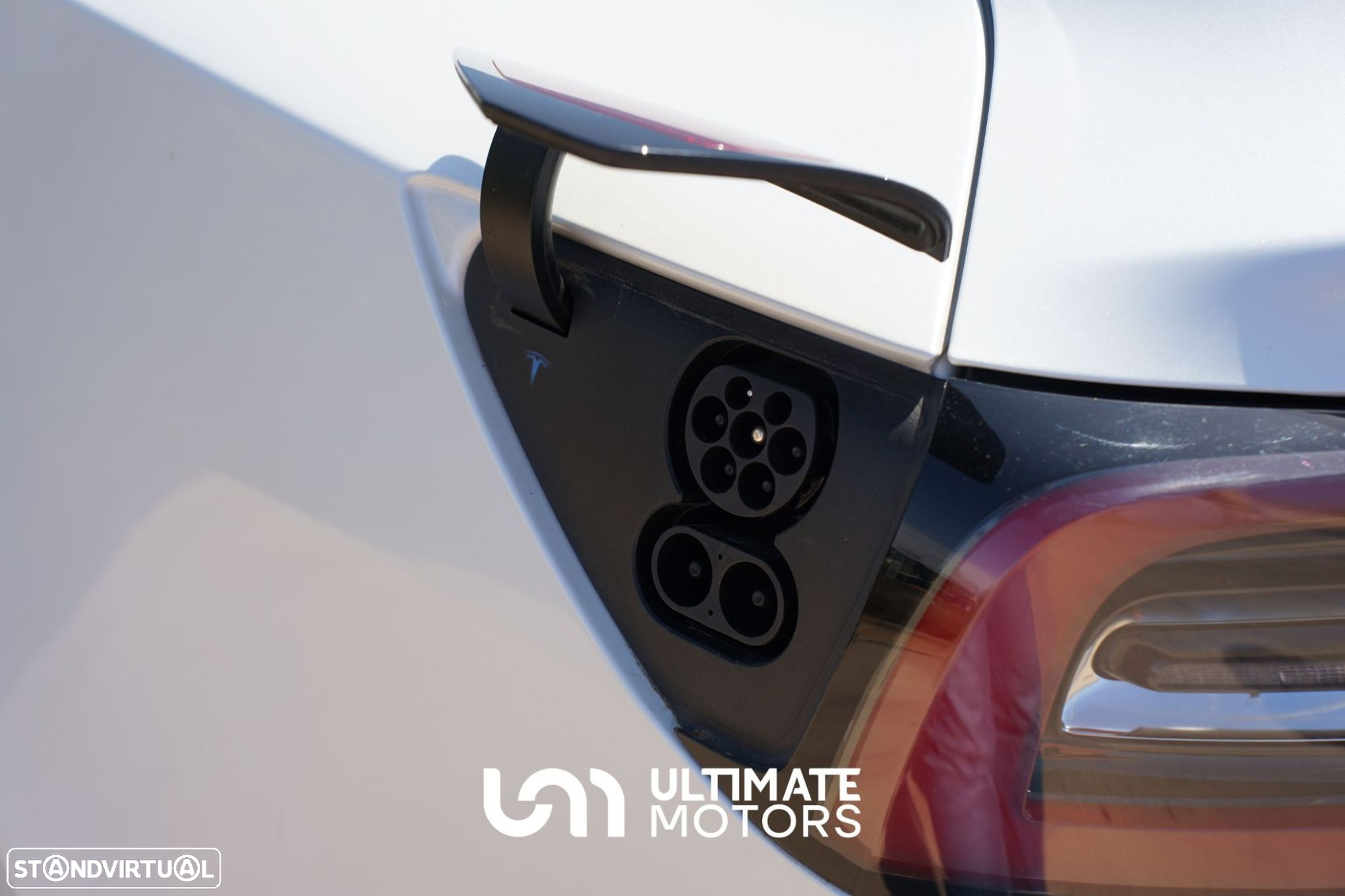 Tesla Model 3 - 9