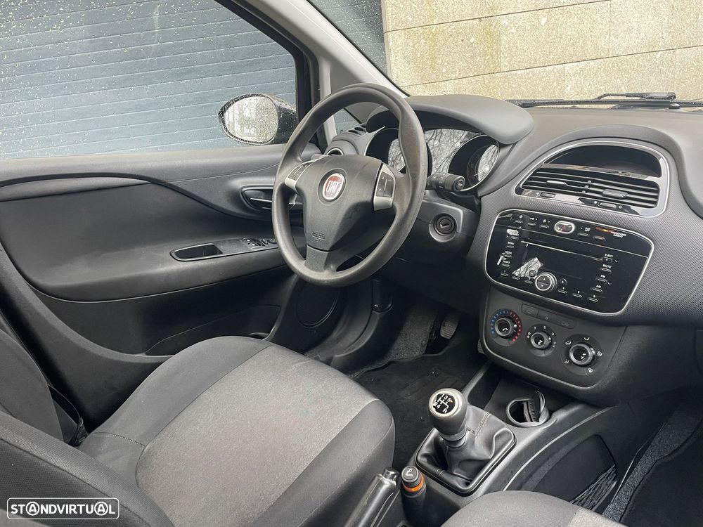 Fiat Grande Punto - 12