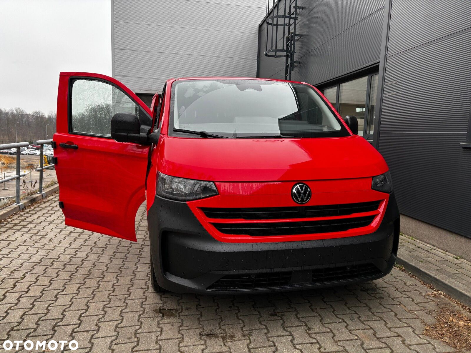 Volkswagen Transporter L2 2.0 TDI 150 KM 6-bm - 9