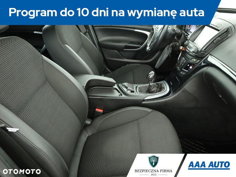 Opel Insignia - 8