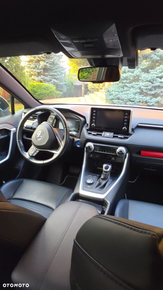 Toyota RAV4 - 9