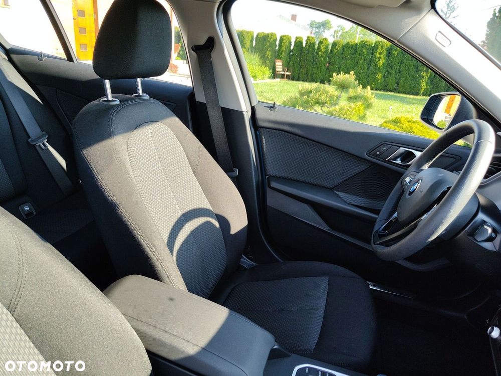 BMW Seria 1 118i Advantage - 26