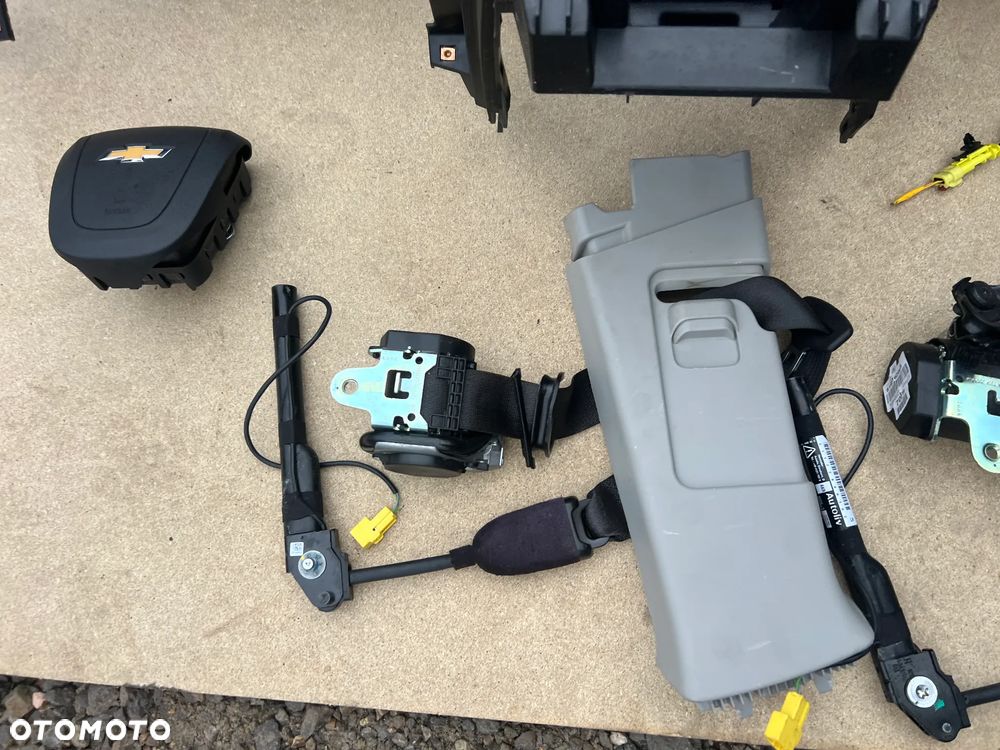 DESKA KONSOLA KOKPIT PODUSZKA PASY CHEVROLET CRUZE LIFT - 8