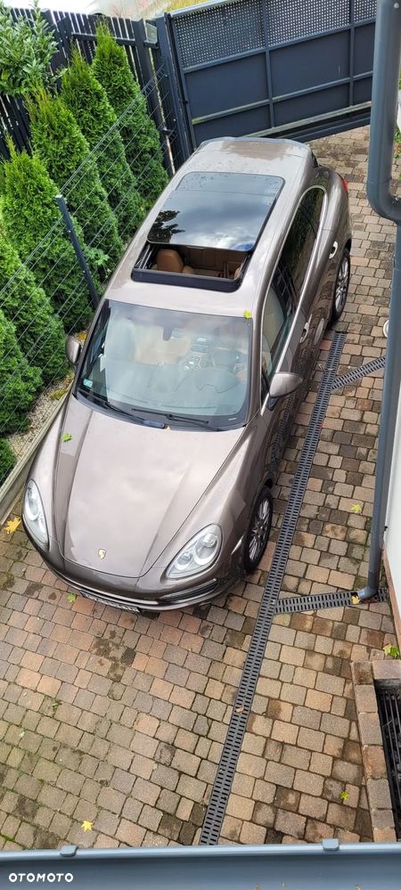 Porsche Cayenne S - 10