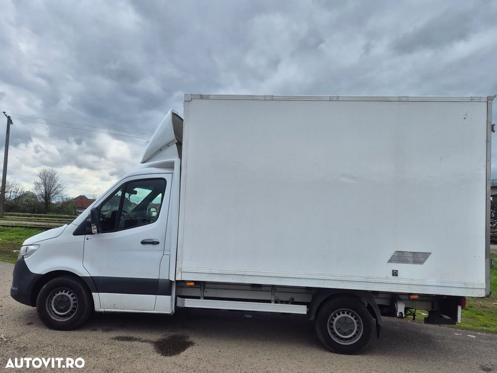 Mercedes-Benz Sprinter - 6