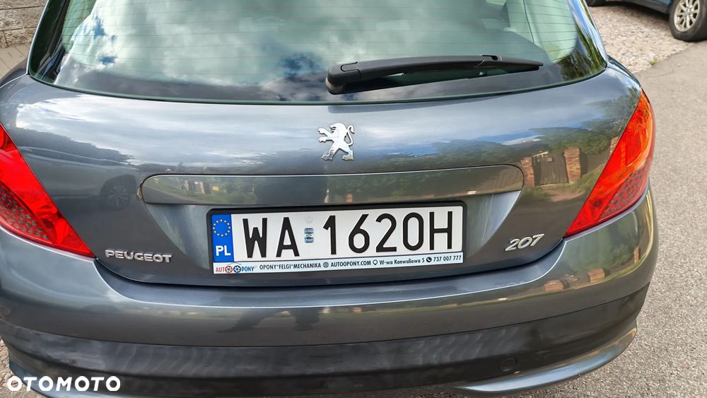Peugeot 207 1.4 16V Presence - 11