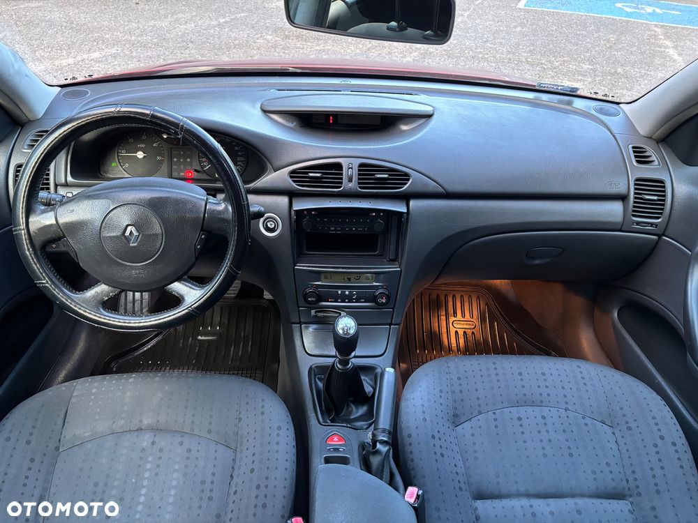 Renault Laguna - 11