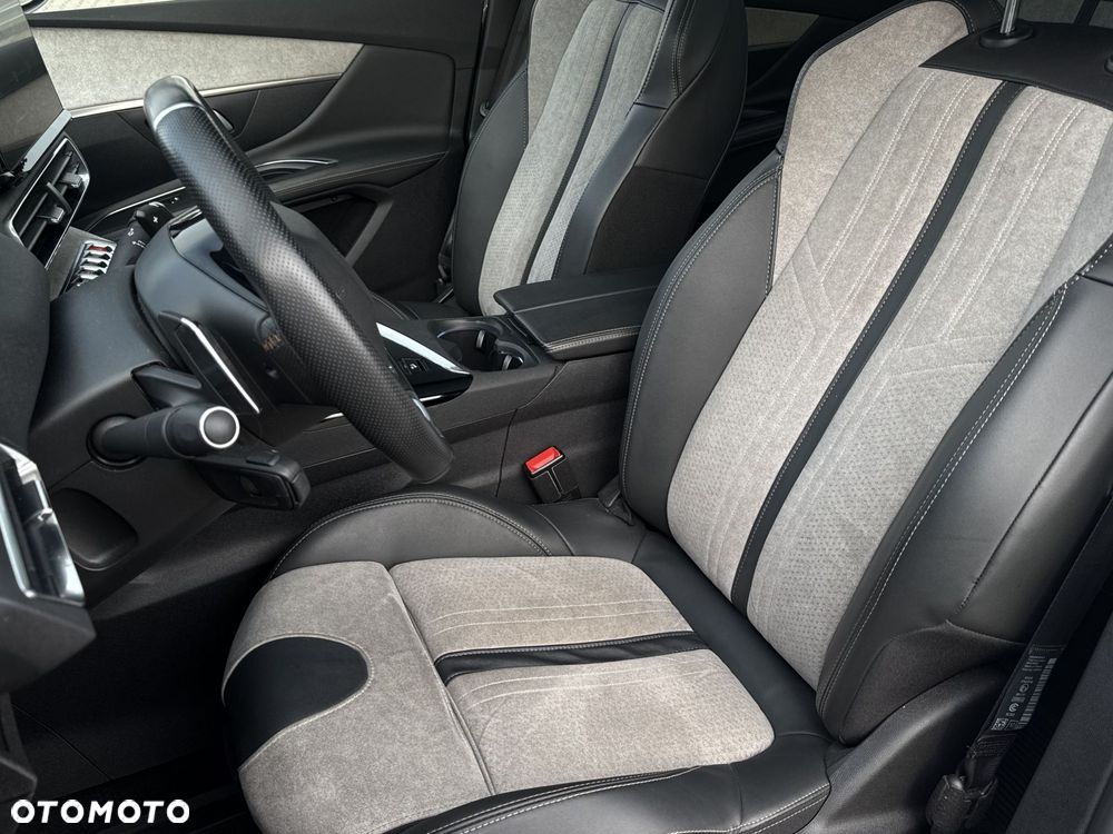 Peugeot 3008 - 11