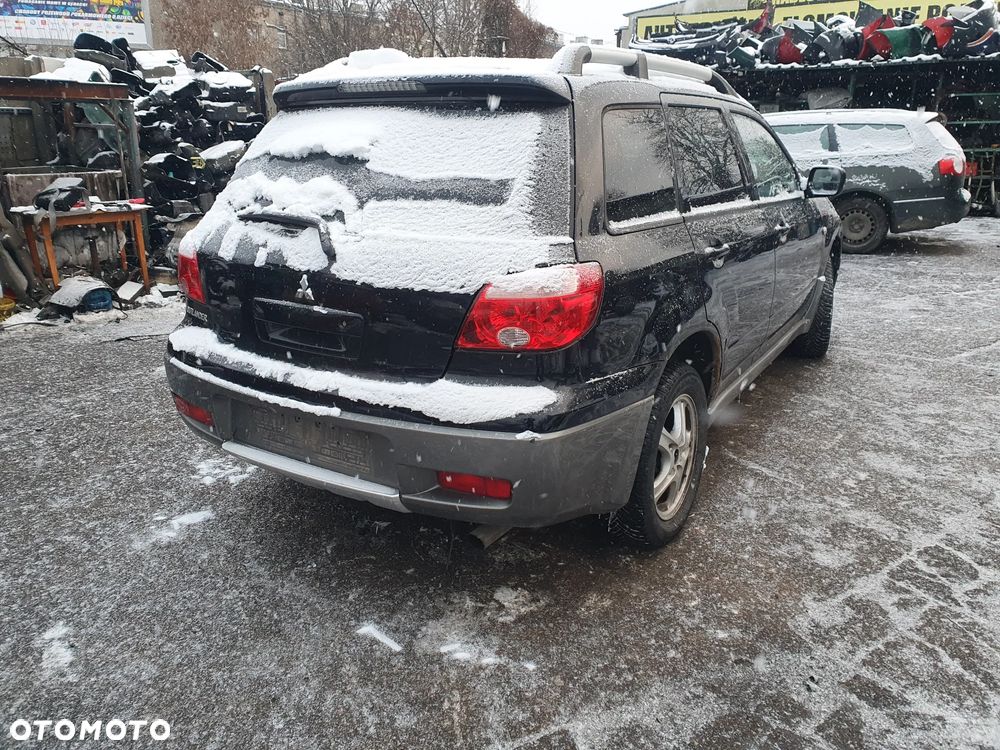 Mitsubishi Outlander 2.0 100 kW na części rok 2005 - 8