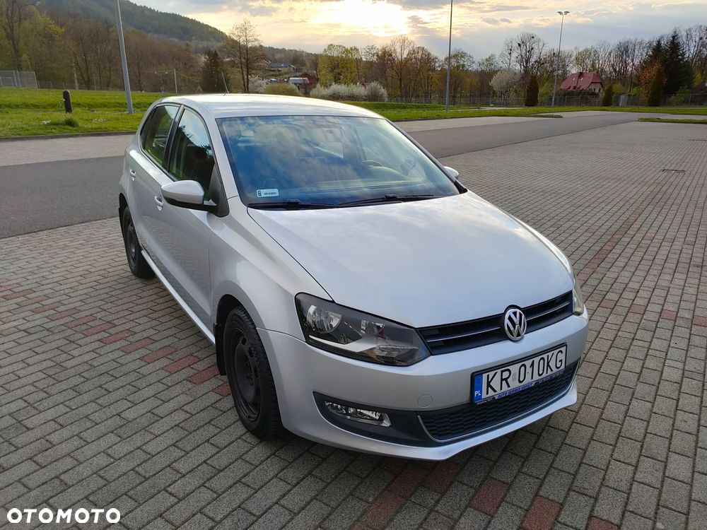 Volkswagen Polo 1.4 16V Comfortline DSG - 2