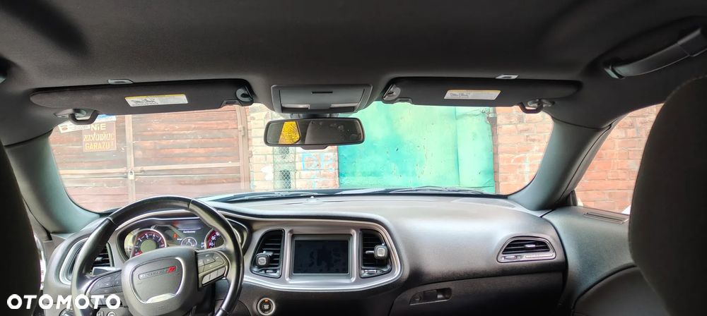 Dodge Challenger - 6