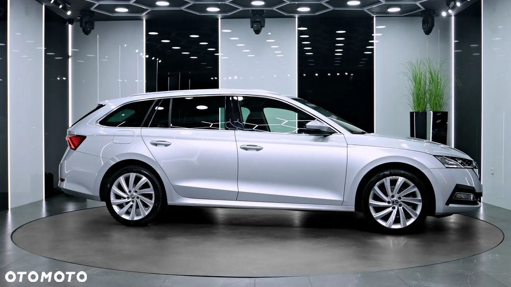 Skoda Octavia 2.0 TSI 4x4 Style DSG - 11