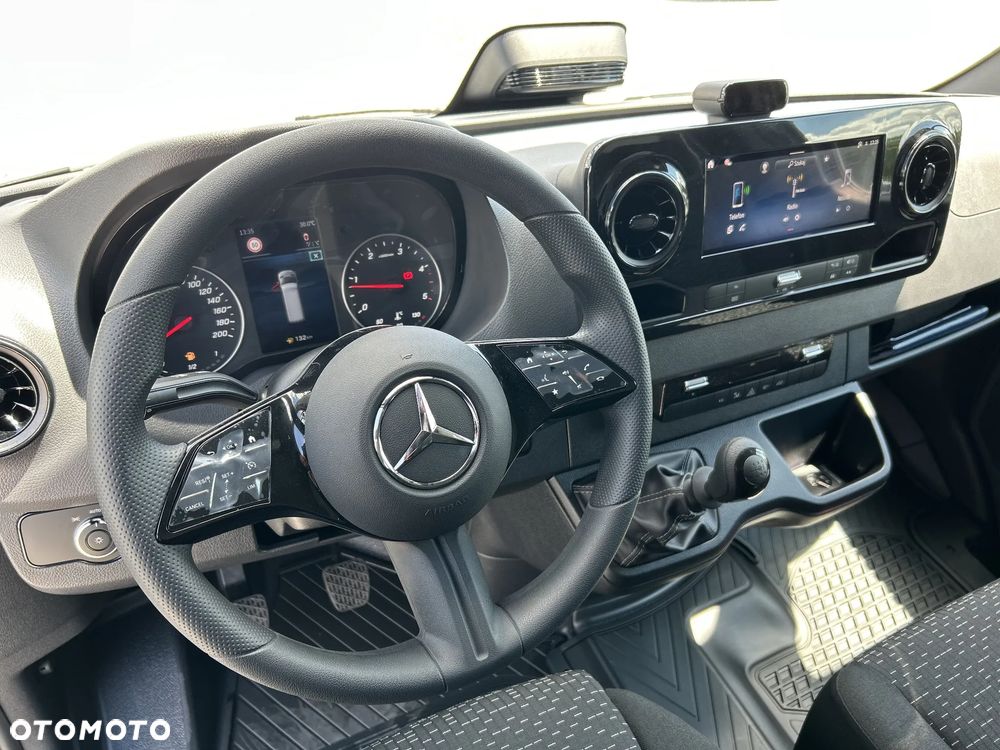 Mercedes-Benz Sprinter 319 CDI Long PRO - 17