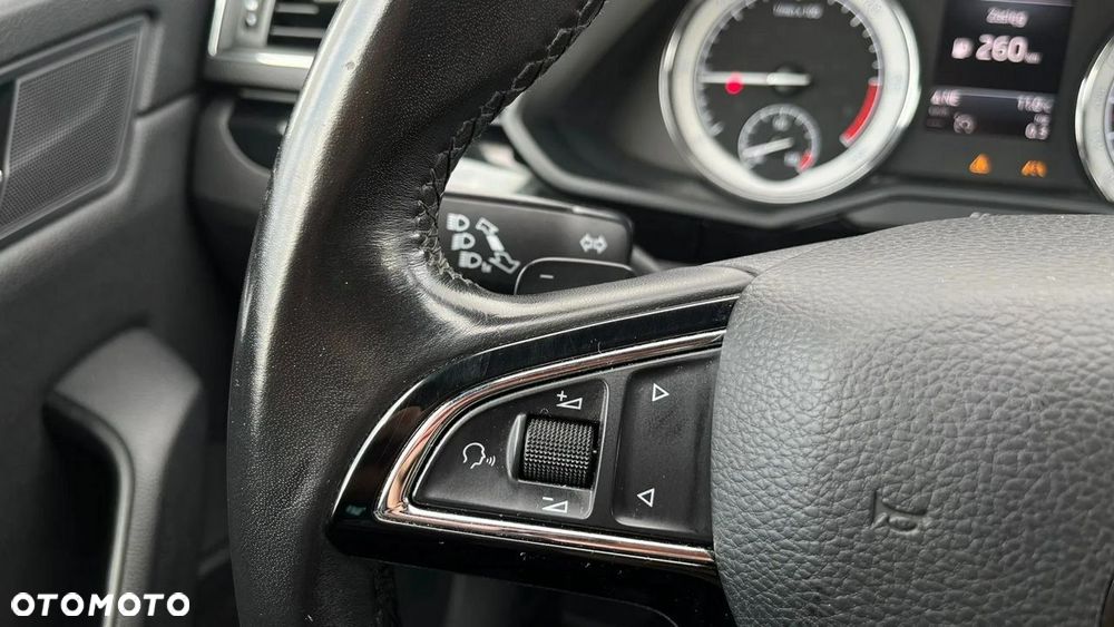 Skoda Superb 2.0 TDI 4x4 L&K DSG - 21