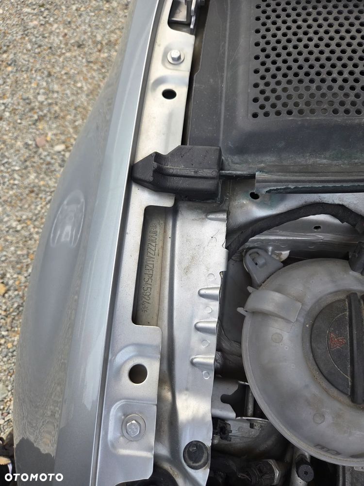 Volkswagen Golf 2.0 TDI (BlueMotion Technology) Highline - 25