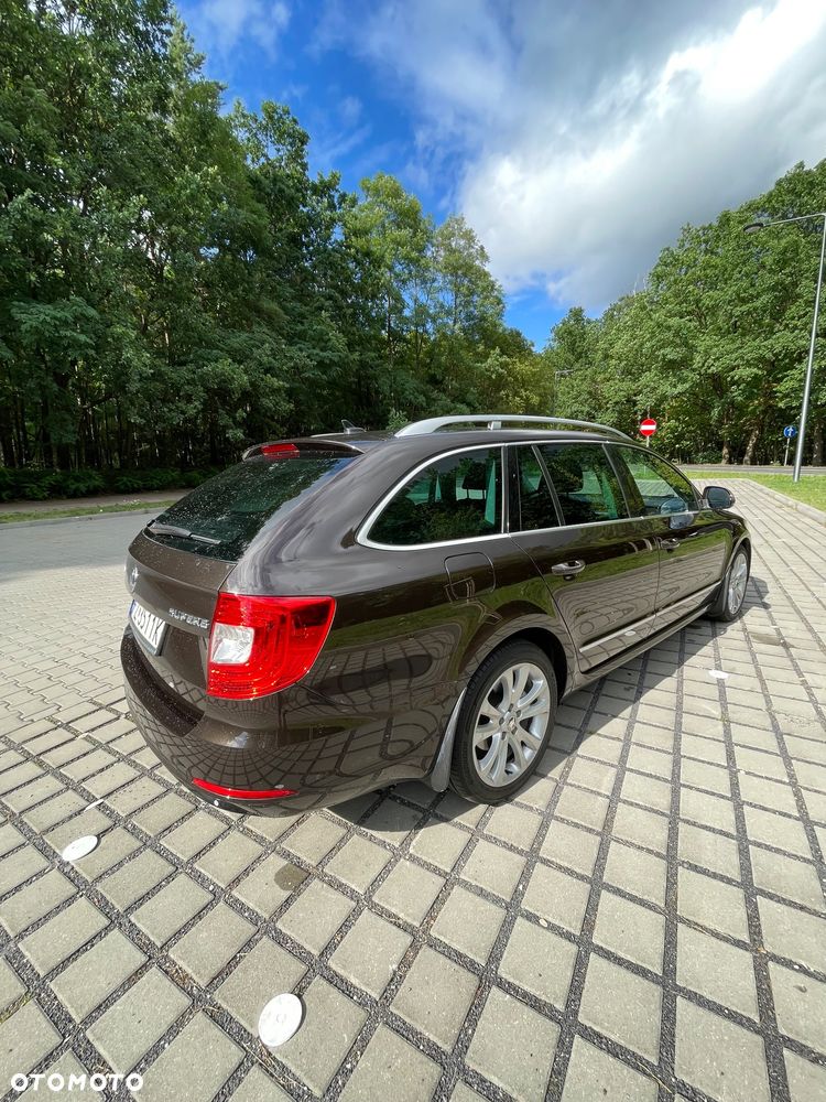 Skoda Superb 2.0 TDI Ambition - 10