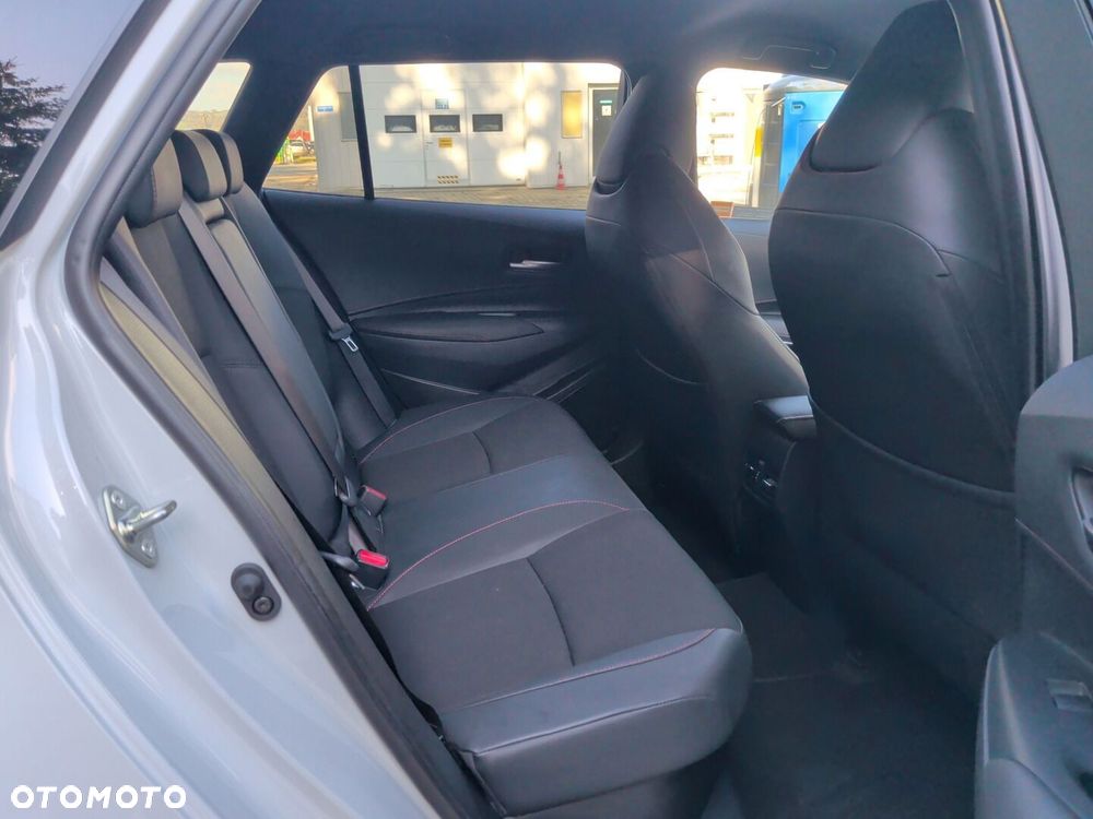 Toyota Corolla - 10