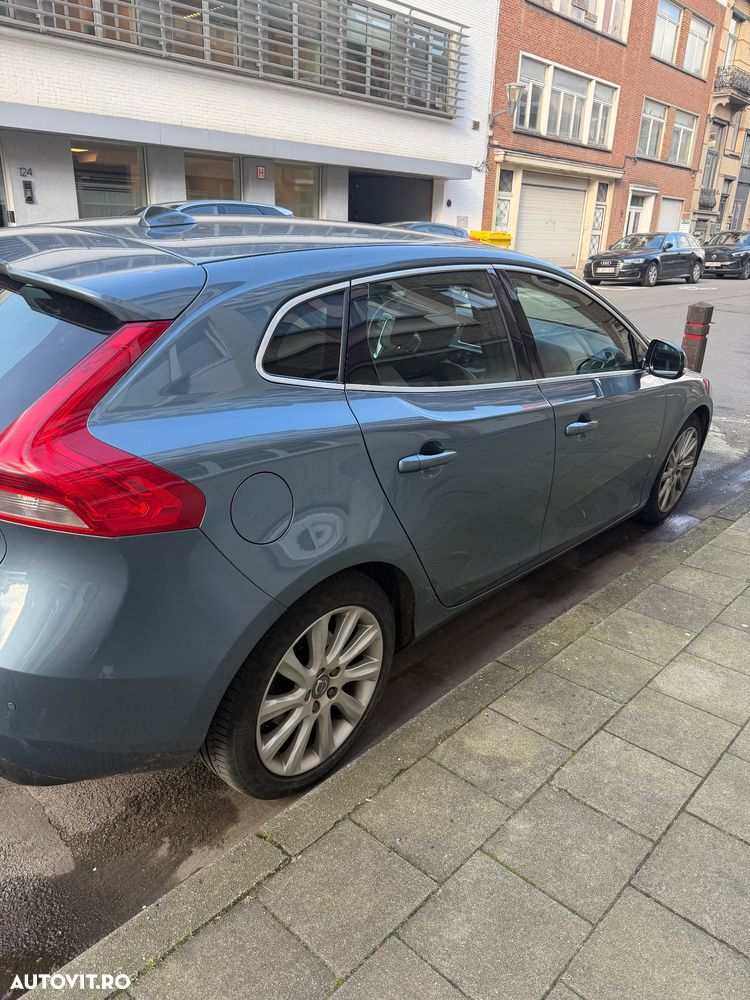 Volvo V40 D2 - 8