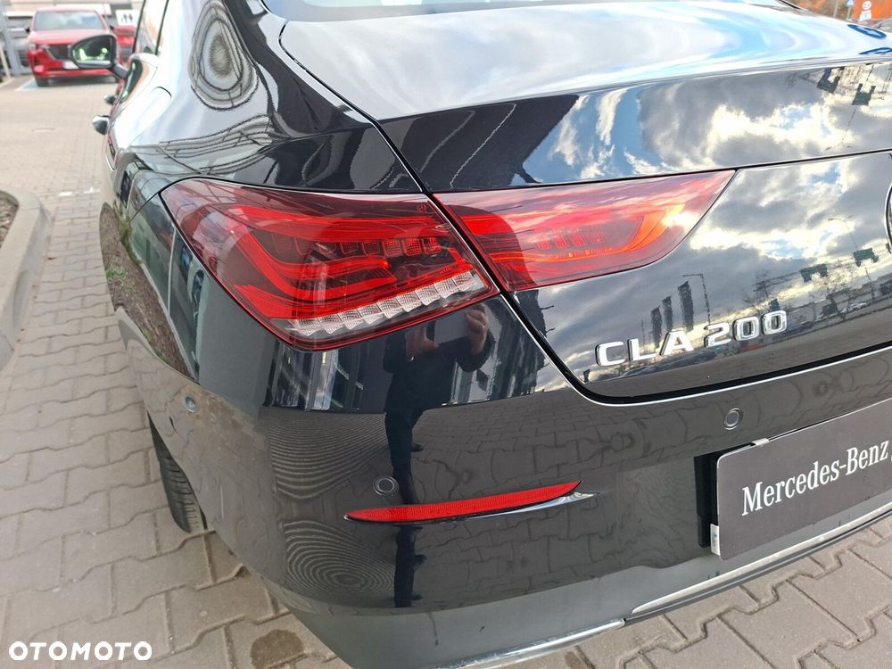 Mercedes-Benz CLA 200 Progressive 7G-DCT - 12