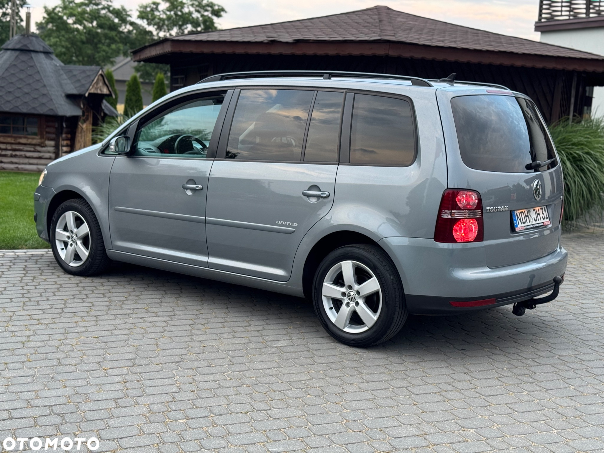 Volkswagen Touran 1.4 TSI Comfortline - 7