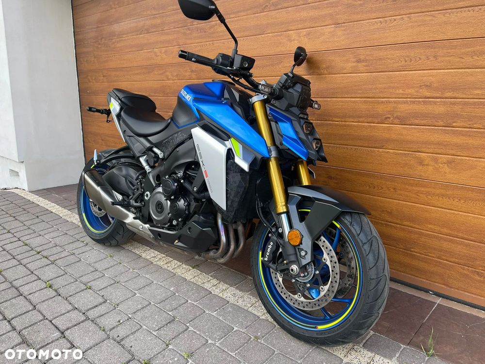 Suzuki GSX 1000 - 4
